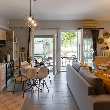 Elenis Cozy Apartment Larissa Exterior photo